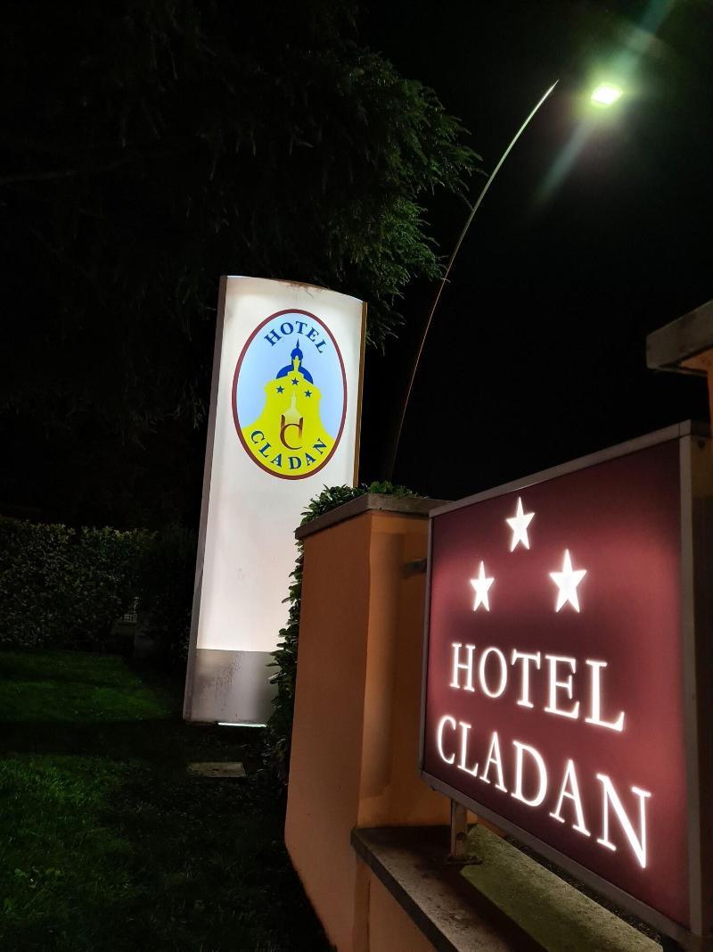 Hotel Cladan Assisi Eksteriør bilde