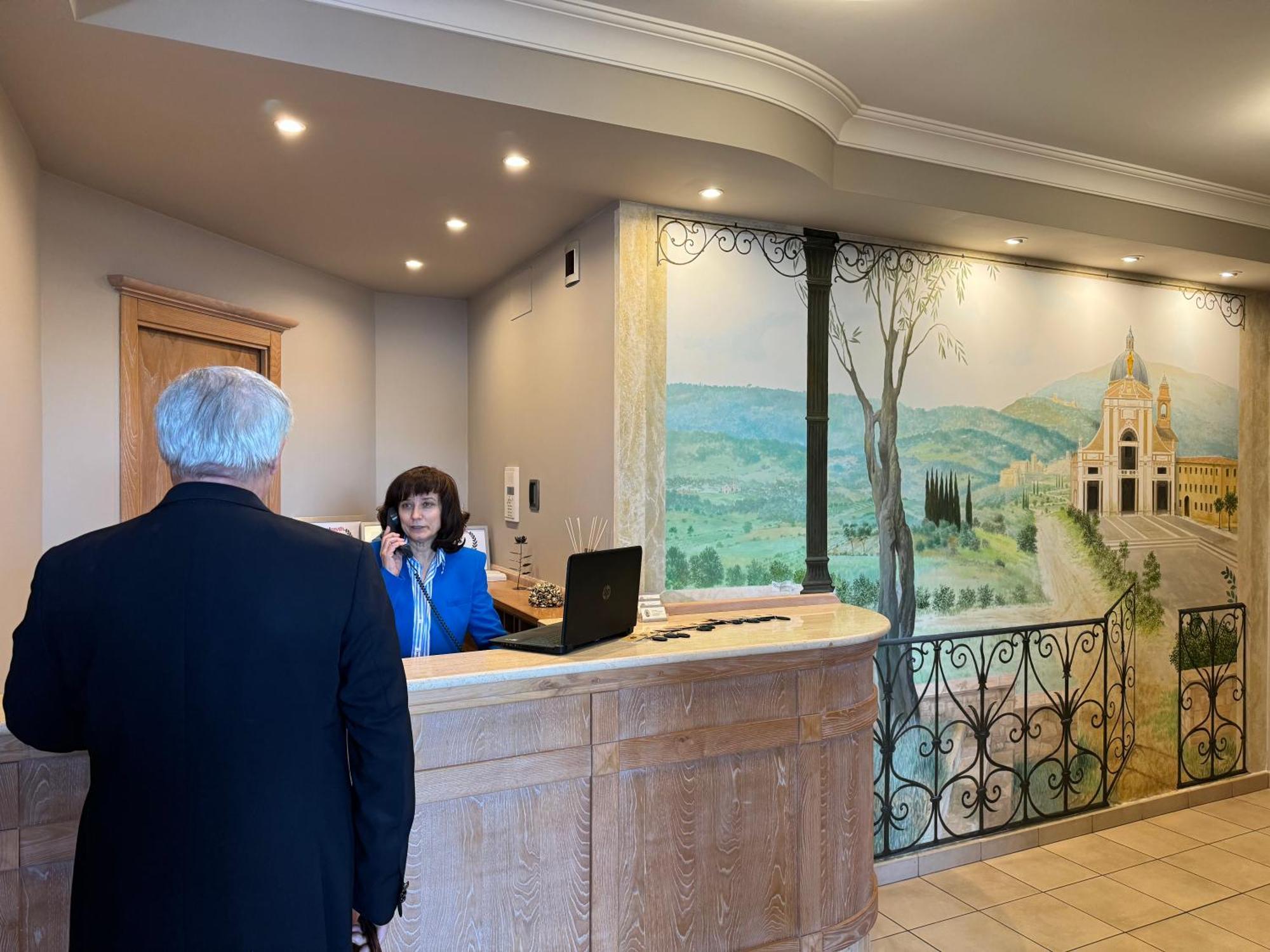 Hotel Cladan Assisi Eksteriør bilde