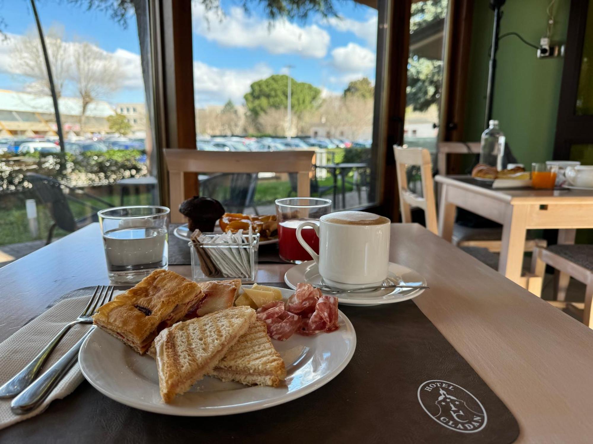 Hotel Cladan Assisi Eksteriør bilde
