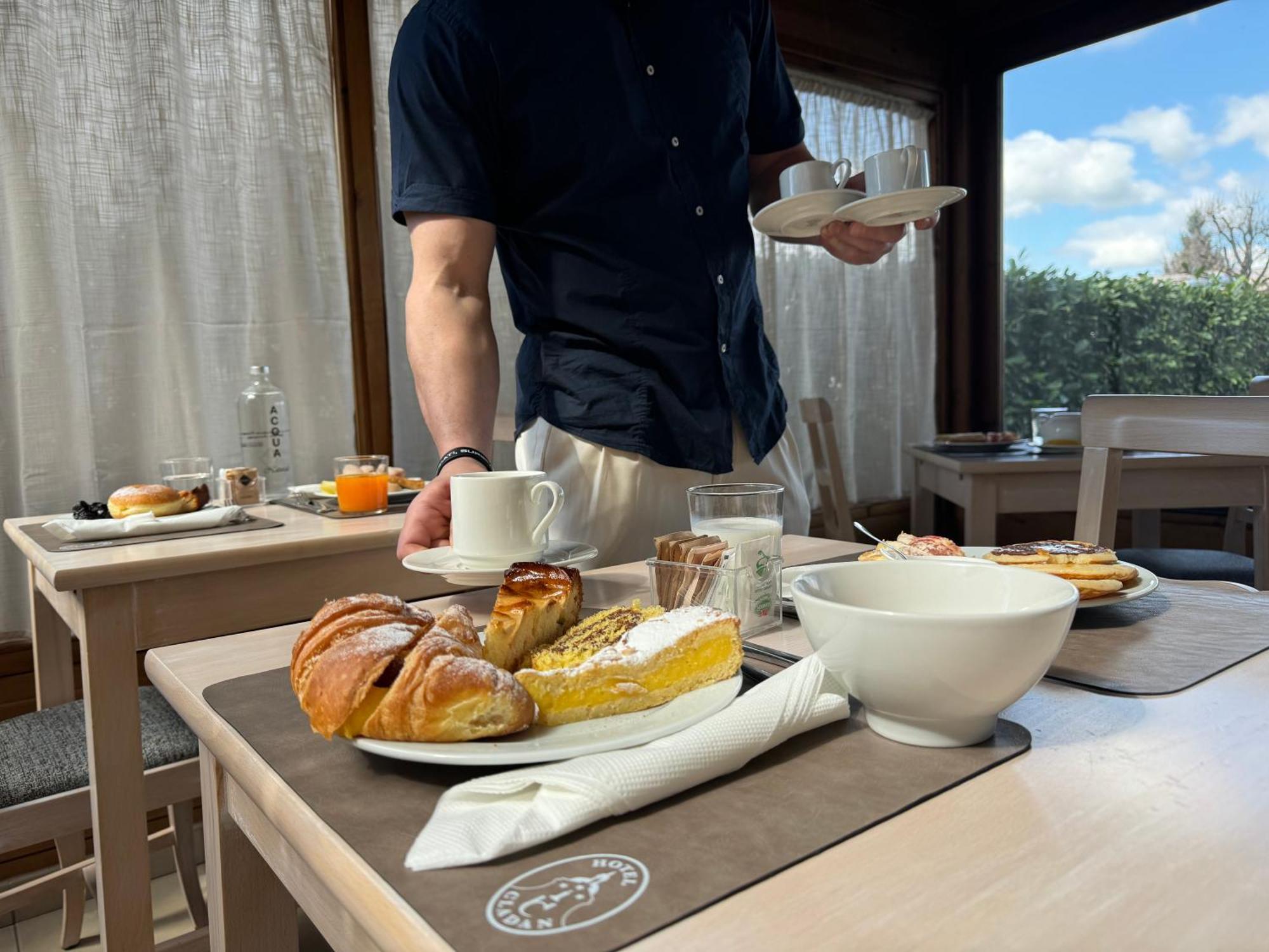 Hotel Cladan Assisi Eksteriør bilde