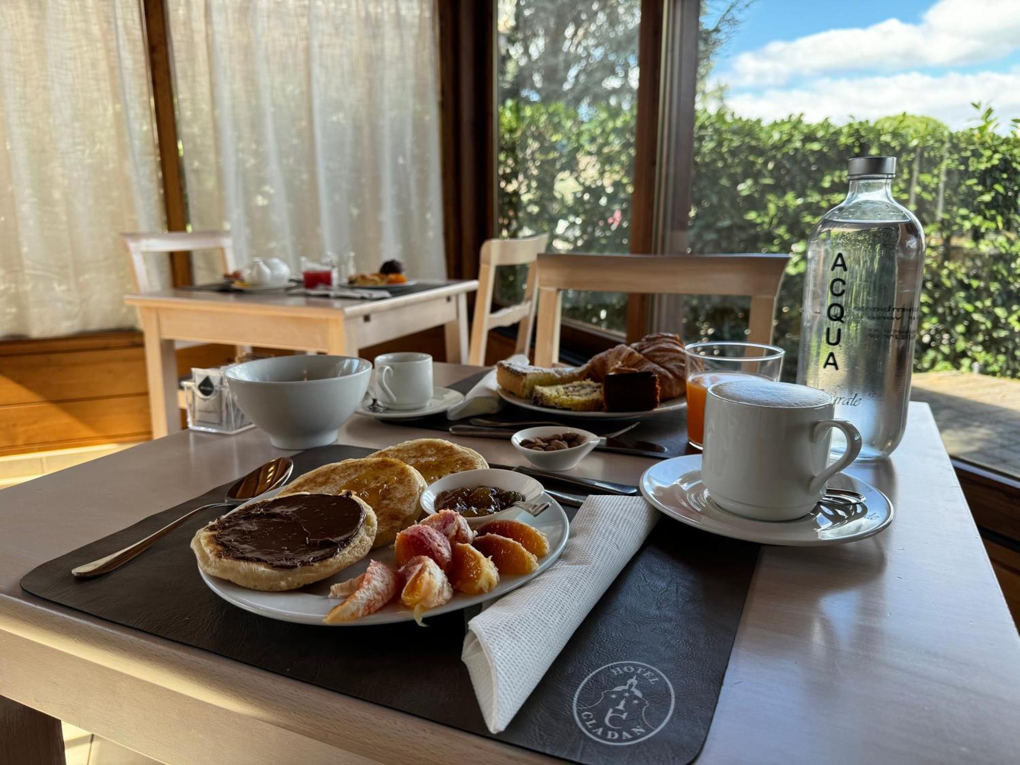Hotel Cladan Assisi Eksteriør bilde